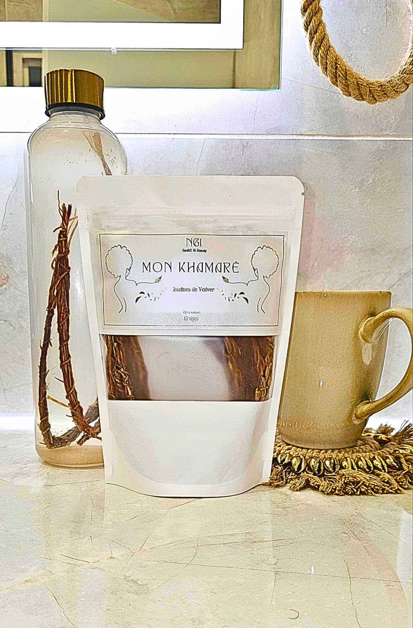 MON KHAMARÉ – Tiges naturelles de vétiver. Idéal pour la digestion, le bien-être féminin et l’équilibre intime.