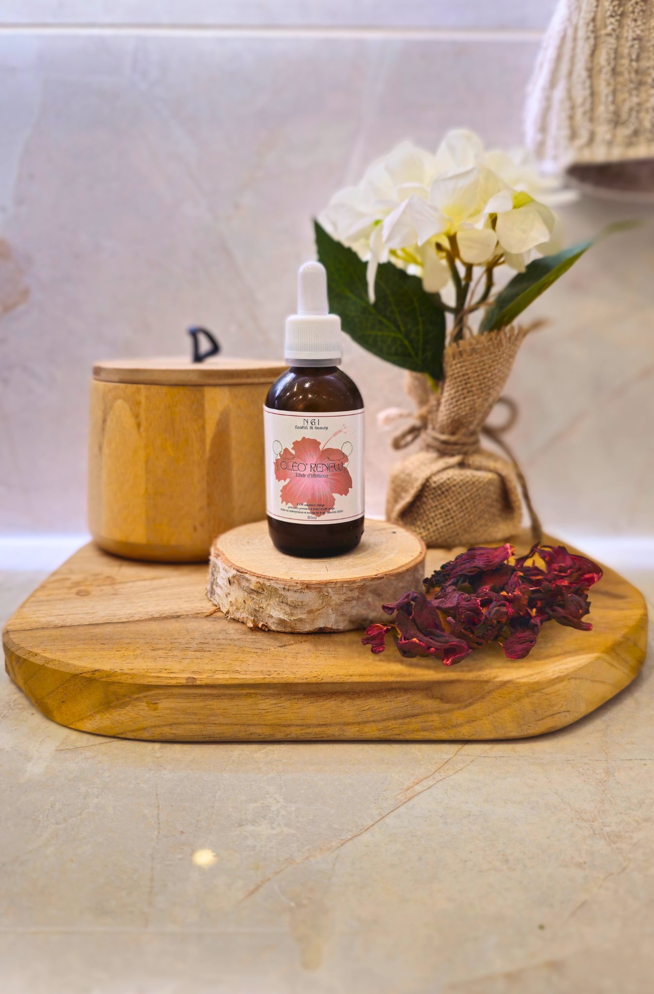 OLÉO RENEW | Huile d'Hibiscus, une huile de soin multi-usages repulpante et pour l'éclat de la peau, les cheveux et la barbe. Flacon avec pipette pour une application facile.